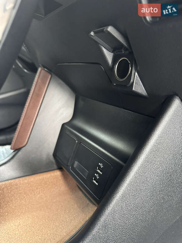 Позашляховик / Кросовер Mazda MX-30 2020 в Луцьку