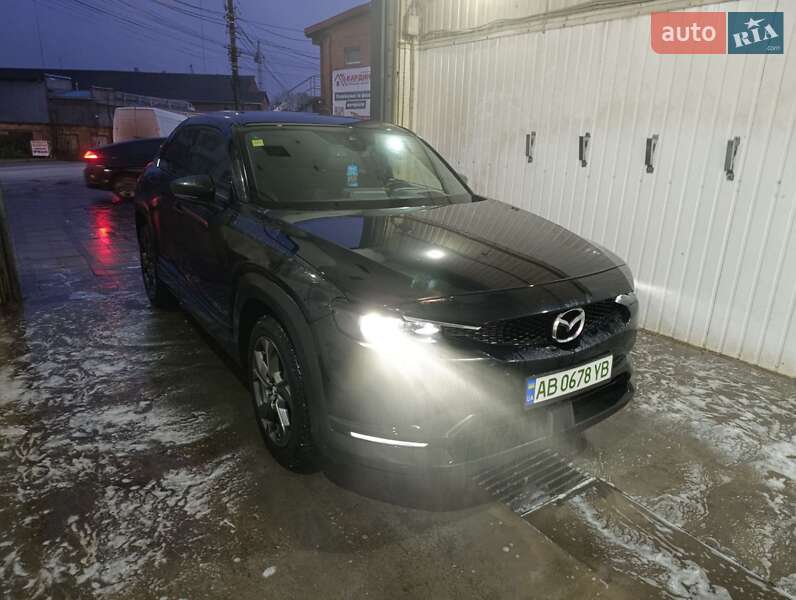 Внедорожник / Кроссовер Mazda MX-30 2020 в Виннице