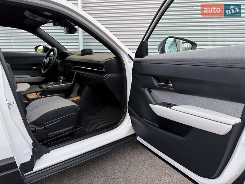 Внедорожник / Кроссовер Mazda MX-30 2020 в Ровно фото 23 Внедорожник / Кроссовер Mazda MX-30 2020 в Ровно