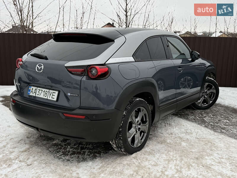 Внедорожник / Кроссовер Mazda MX-30 2020 в Виннице