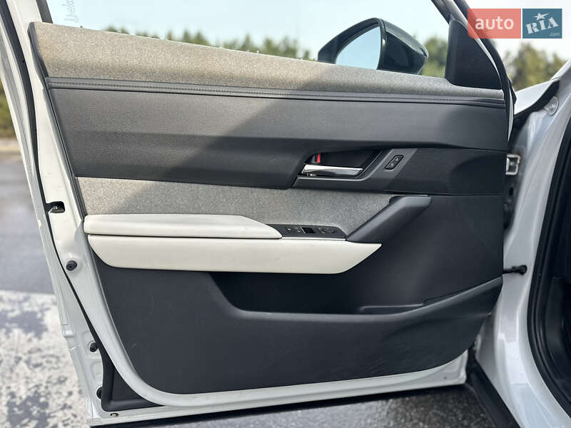 Внедорожник / Кроссовер Mazda MX-30 2022 в Киеве