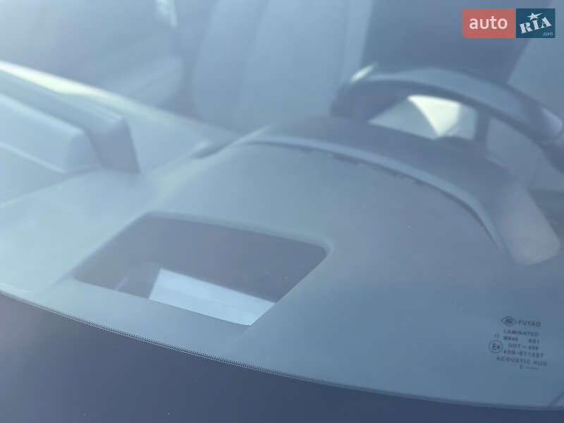 Внедорожник / Кроссовер Mazda MX-30 2022 в Киеве