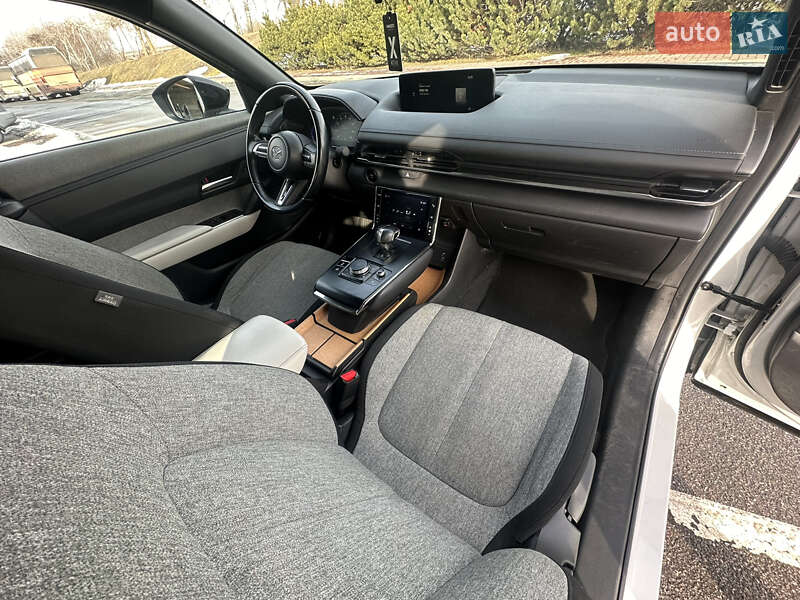 Внедорожник / Кроссовер Mazda MX-30 2022 в Киеве