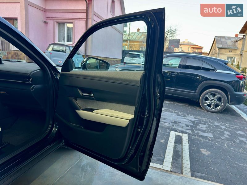 Внедорожник / Кроссовер Mazda MX-30 2021 в Дрогобыче