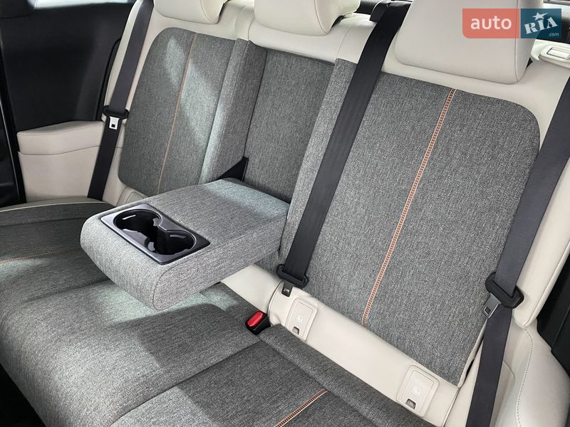 Внедорожник / Кроссовер Mazda MX-30 2020 в Львове