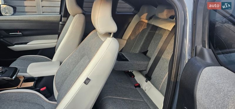 Внедорожник / Кроссовер Mazda MX-30 2020 в Львове