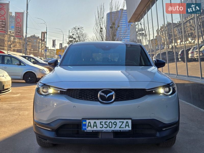Позашляховик / Кросовер Mazda MX-30 2020 в Києві
