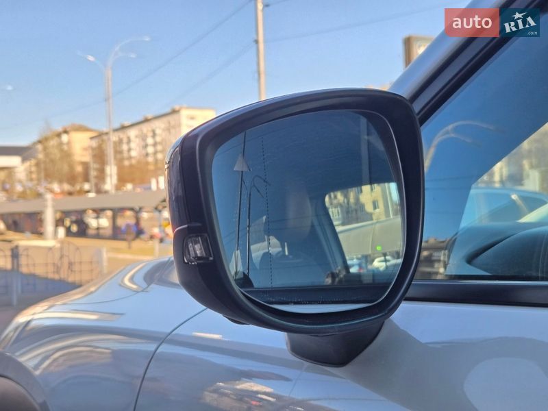 Позашляховик / Кросовер Mazda MX-30 2020 в Києві