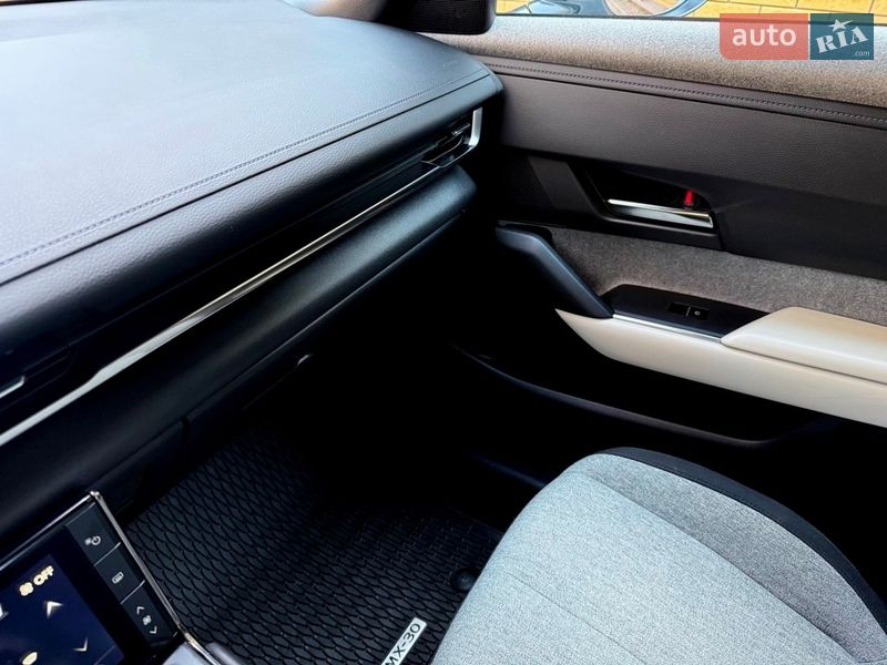 Внедорожник / Кроссовер Mazda MX-30 2022 в Хмельницком