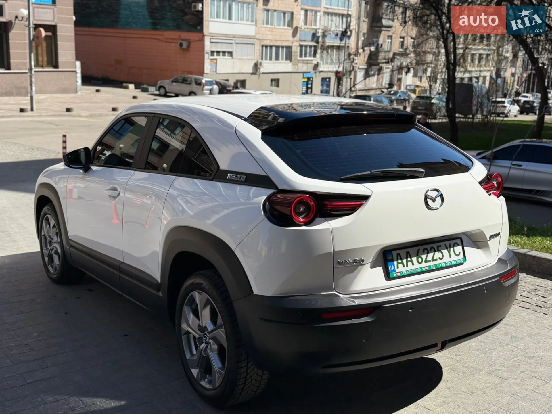 2021 Mazda MX-30 - мініатюра 8