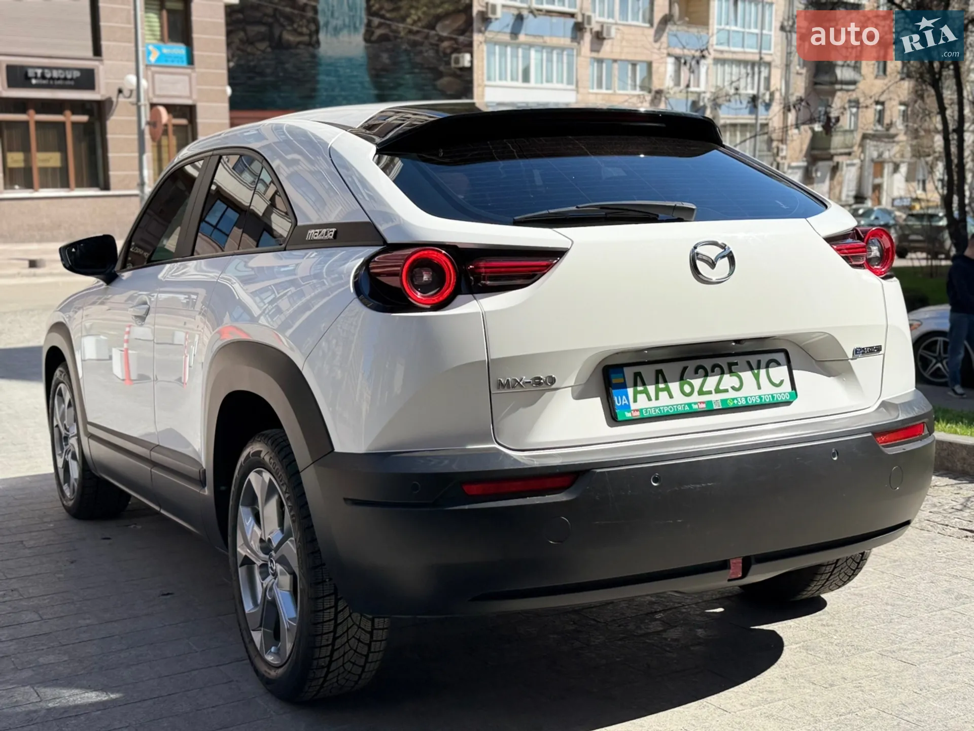 2021 Mazda MX-30 - мініатюра 9