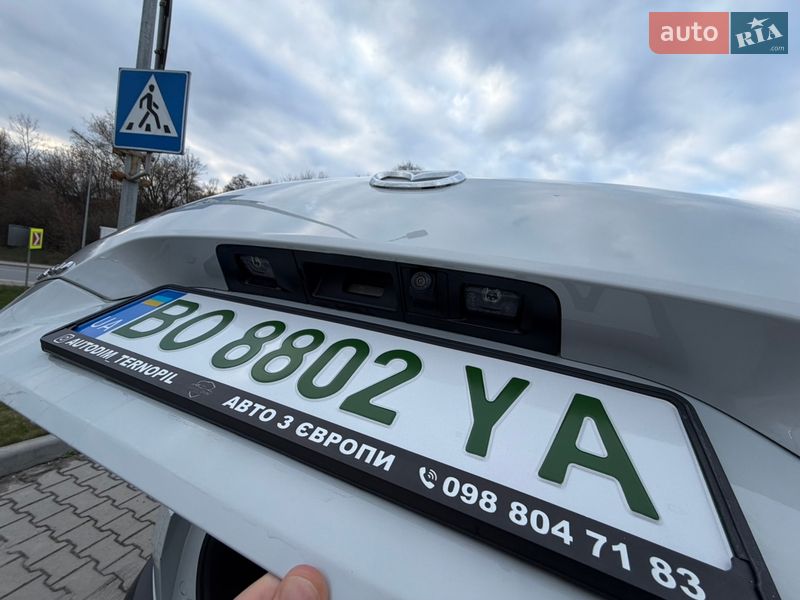 Внедорожник / Кроссовер Mazda MX-30 2020 в Тернополе