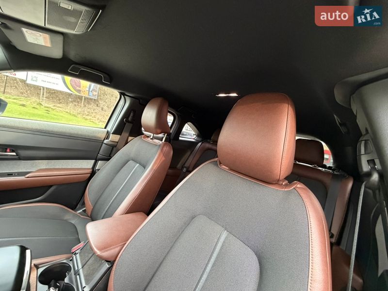 Внедорожник / Кроссовер Mazda MX-30 2020 в Тернополе