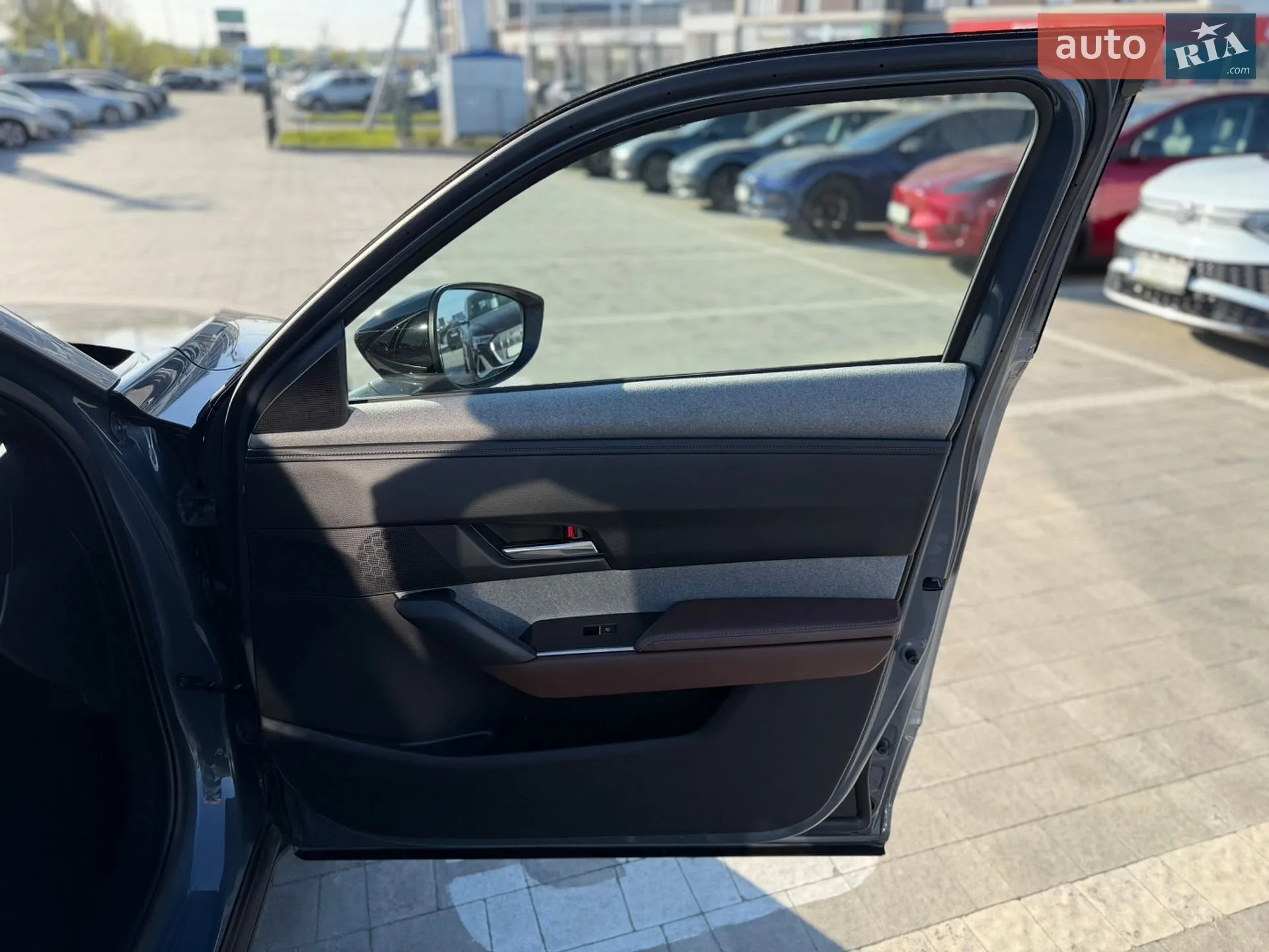 2020 Mazda MX-30 - мініатюра 32