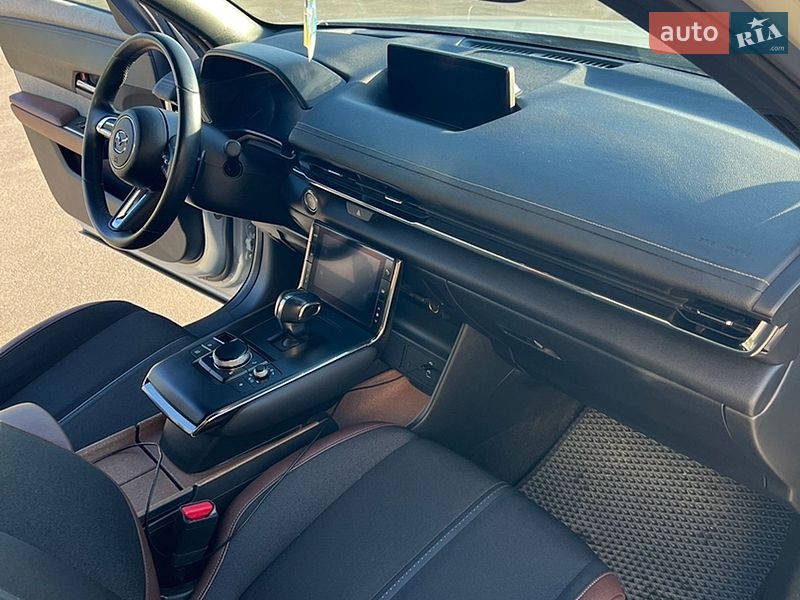 Внедорожник / Кроссовер Mazda MX-30 2020 в Стрые