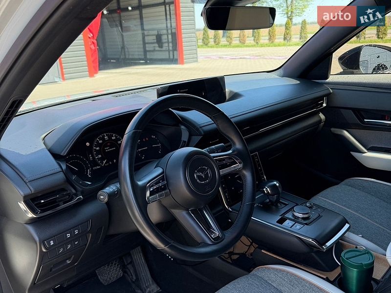 Внедорожник / Кроссовер Mazda MX-30 2020 в Киеве