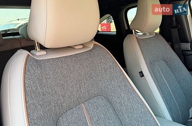 Внедорожник / Кроссовер Mazda MX-30 2020 в Киеве