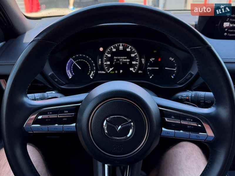 Внедорожник / Кроссовер Mazda MX-30 2020 в Киеве