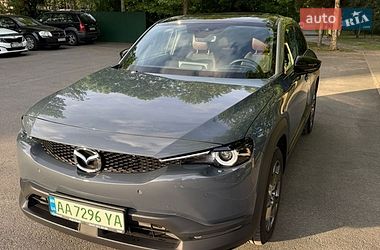 Внедорожник / Кроссовер Mazda MX-30 2021 в Киеве
