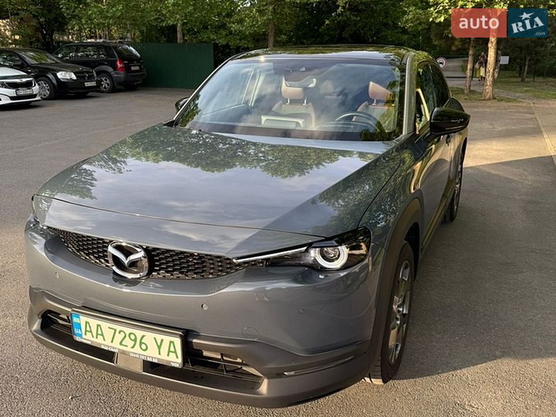 Внедорожник / Кроссовер Mazda MX-30 2021 в Киеве