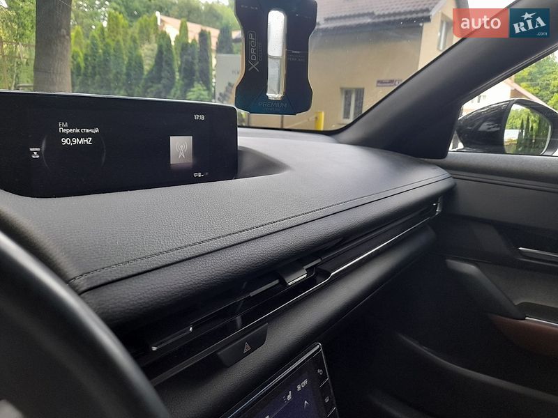 Внедорожник / Кроссовер Mazda MX-30 2020 в Виннице
