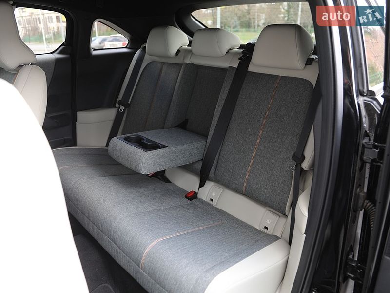 Внедорожник / Кроссовер Mazda MX-30 2021 в Харькове фото 8 Внедорожник / Кроссовер Mazda MX-30 2021 в Харькове