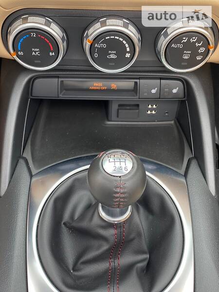 Родстер Mazda MX-5 2016 в Києві