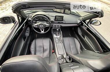 Родстер Mazda MX-5 2017 в 