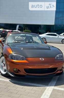 Родстер Mazda MX-5 2000 в Одесі