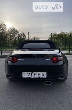 Родстер Mazda MX-5 2016 в 