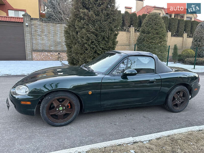 Родстер Mazda MX-5 1998 в 