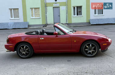 Родстер Mazda MX-5 1996 в 