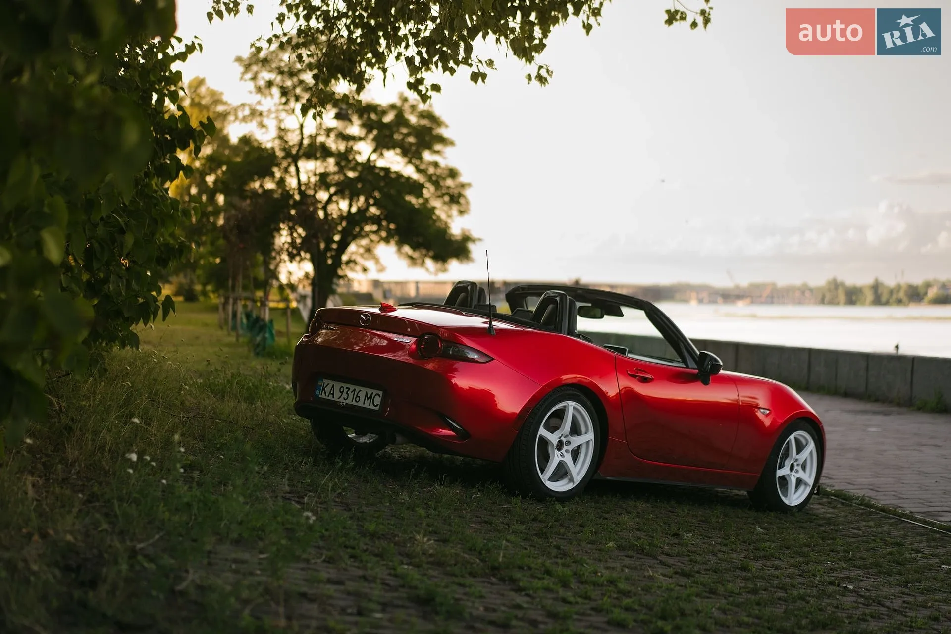 2016 Mazda MX-5 - мініатюра 2