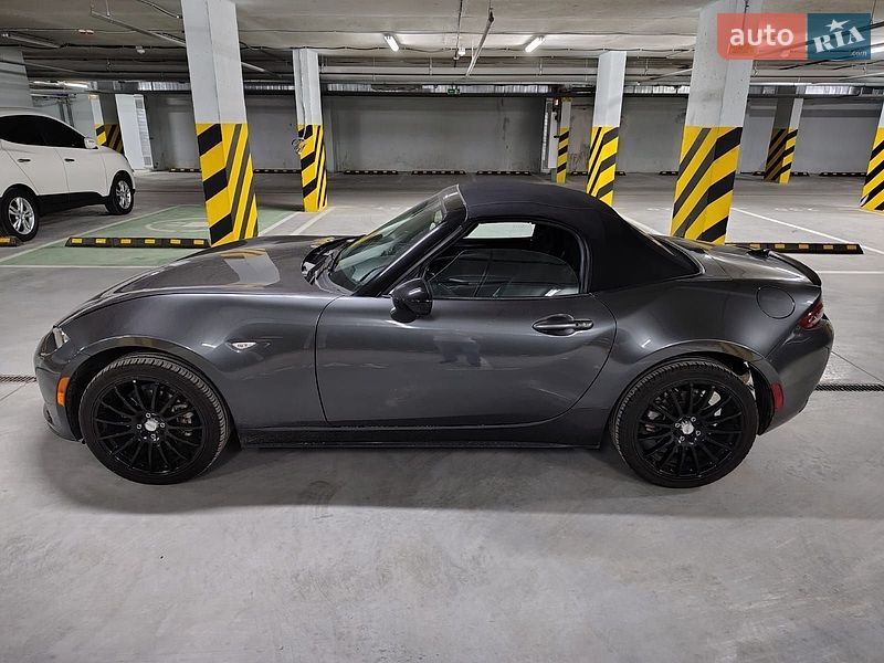 Родстер Mazda MX-5 2022 в Киеве