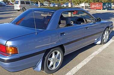 Седан Mazda Persona 1989 в 