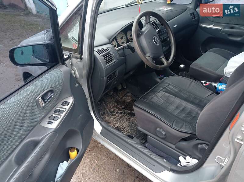 Минивэн Mazda Premacy 2002 в Каменке-Бугской