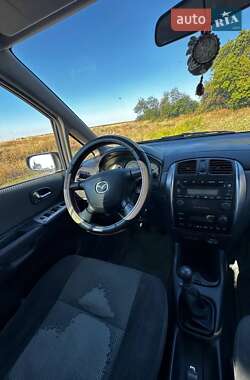 Минивэн Mazda Premacy 2004 в 