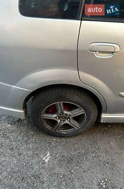 Минивэн Mazda Premacy 2004 в 