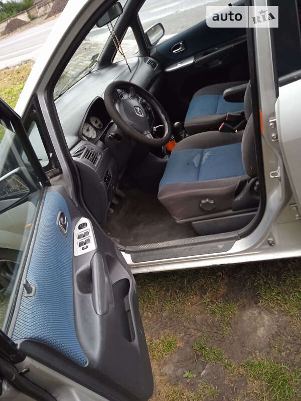 Минивэн Mazda Premacy 2004 в Сколе