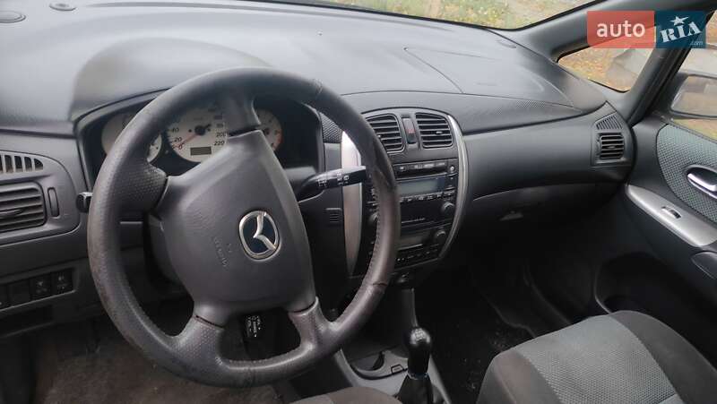 Минивэн Mazda Premacy 2003 в Змиеве