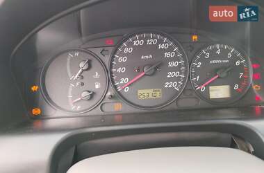 Минивэн Mazda Premacy 2002 в 