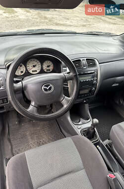 Минивэн Mazda Premacy 2003 в 