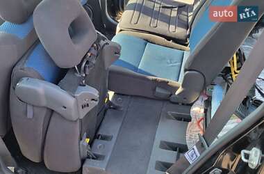 Минивэн Mazda Premacy 2001 в 