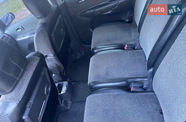 Минивэн Mazda Premacy 2002 в 