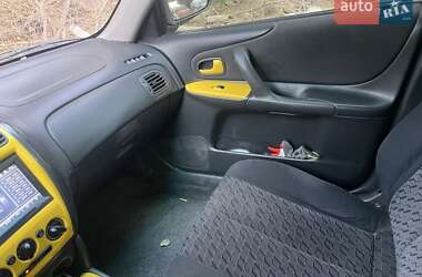 Седан Mazda Protege 2003 в Запоріжжі