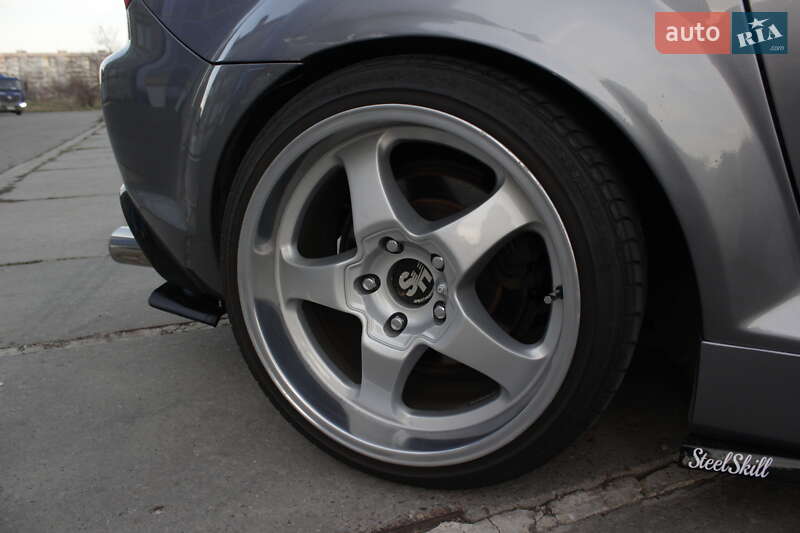 Купе Mazda RX-8 2004 в Херсоні