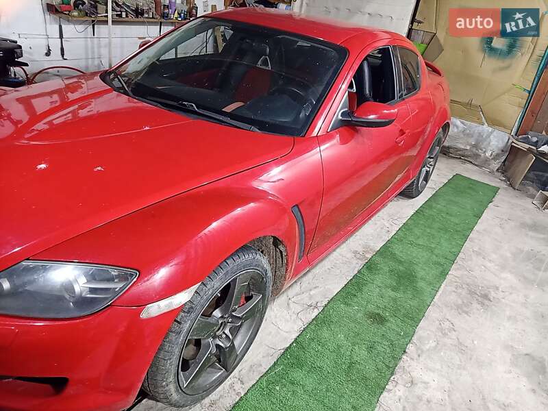 Купе Mazda RX-8 2004 в Воловцю
