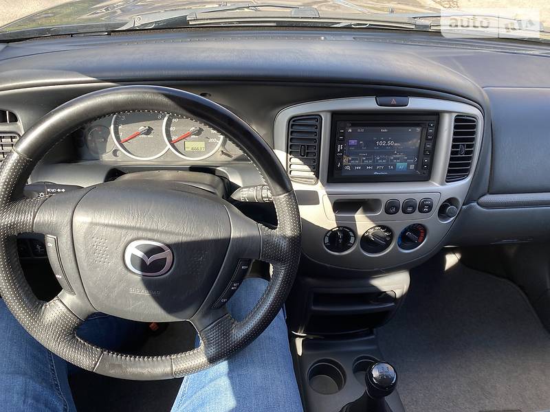 Позашляховик / Кросовер Mazda Tribute 2004 в Херсоні