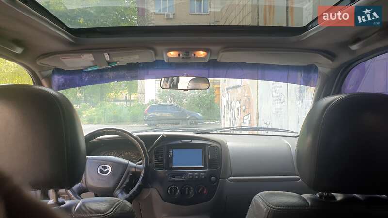 Позашляховик / Кросовер Mazda Tribute 2003 в Києві