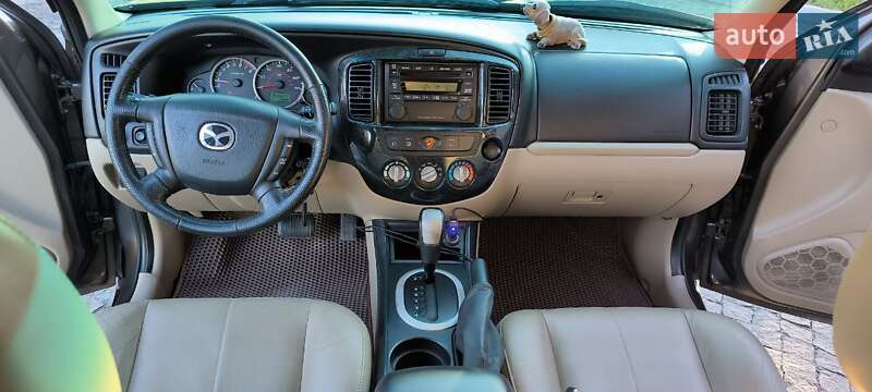 Внедорожник / Кроссовер Mazda Tribute 2005 в Хмельницком